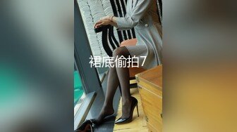 年輕大學生情侶小旅館滾床單小伙技術厲害給妹子連摳帶舔搞的嬌嫩爽叫說他是臭流氓放開我插插玩玩很瘋狂