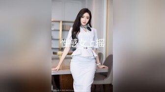 小骚逼风情万种 ~无内跳蛋到酒吧自慰，强劲音乐下狂摇被社会仔摸奶，舌吻，性瘾了躲到厕所喷水揉奶，蹦迪骚啊！