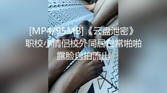 PMC-081-觊觎财富下药无套乱伦亲哥.色诱哥哥给钱操我-斑斑