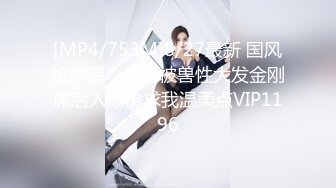 黑丝伪娘 爽吗老公 69吃完鸡 在厕所对着镜子被后入 真的太顶了