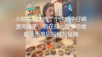 丰满肉感良家轻熟妇酒店约啪粉丝放福利,奶子哺育过两个孩子,下垂了