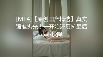 商场女厕全景偷拍多位小美女✿其中一个美女BB里塞了棉棒✿拔出来的一刹那貌似很爽的样子