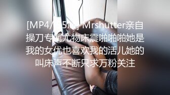 黑丝露脸颜值高极品小少妇的诱惑，听狼友指挥揉奶玩逼自慰呻吟，表情好享受好骚啊，道具抽插骚穴精彩又刺激