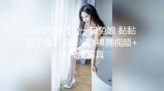 [MP4]漂亮小嫩妹乖巧听话调情摸胸，倒立口交之时闻到一股味