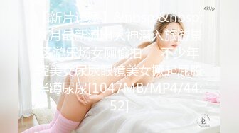 大奶妻奴3p吃鸡吧