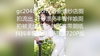 [MP4/ 2.06G] 两个大老黑玩弄两个极品粉嫩小妹，吃奶玩逼激情4P，听狼友指挥各种体位爆草蹂躏